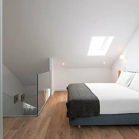 Lsa Chiado Emenda By Numa 4* Lisboa